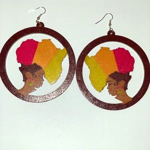 Beautiful Ethnic Painted Wood African Earrings!